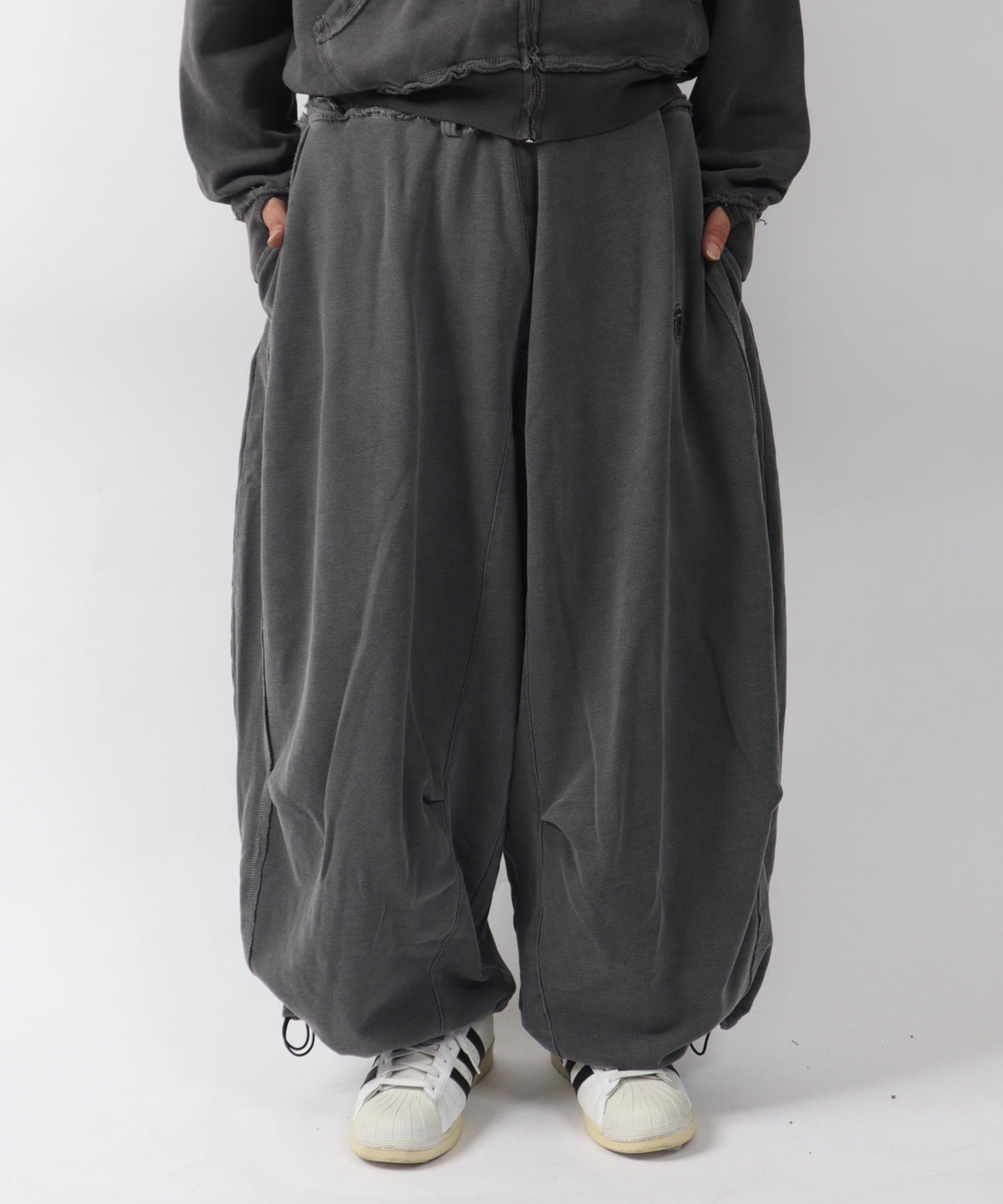 Ultra baggy sweatpants / ウルトラバギースウェットパンツ