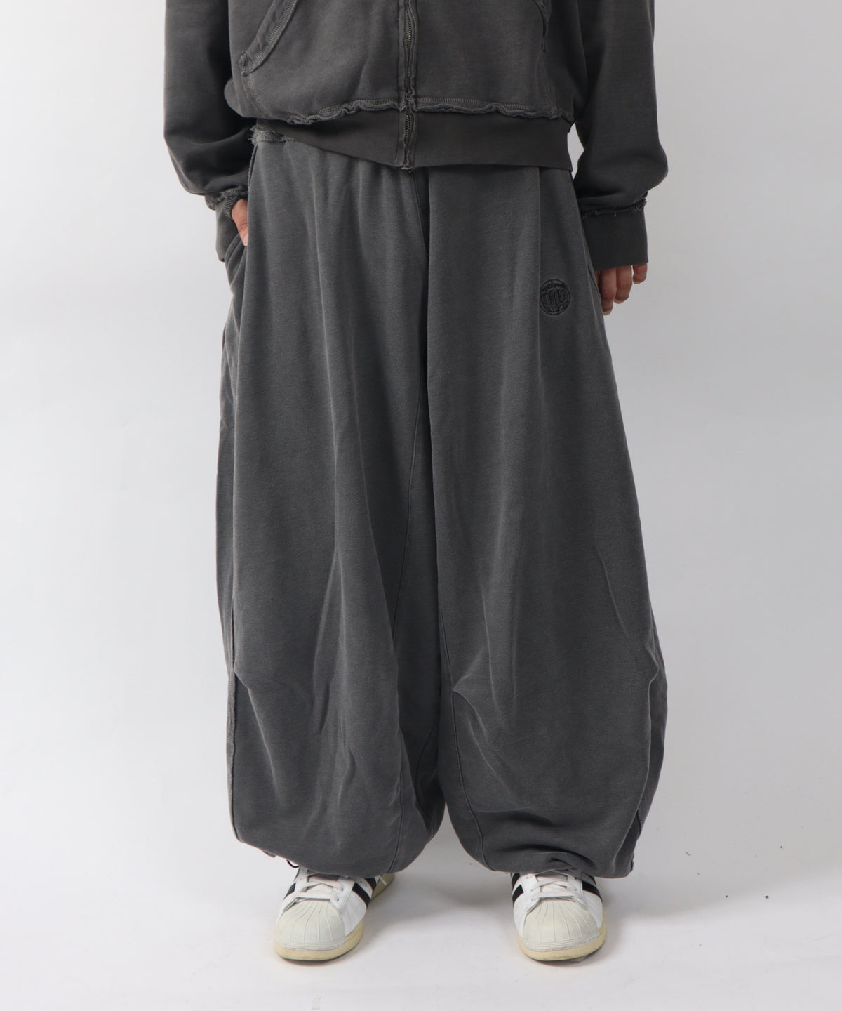 Ultra baggy sweatpants / ウルトラバギースウェットパンツ