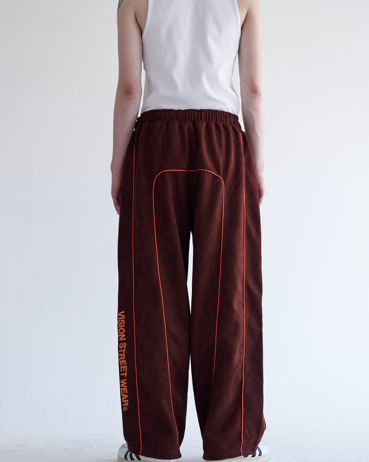 Fake suede piping pants / フェイクスエードパイピングパンツ
