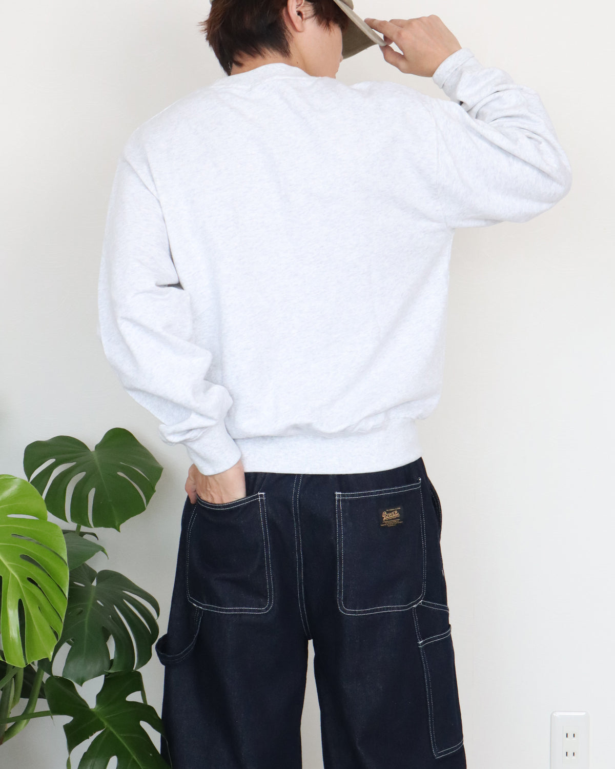 【セサミストリート】フロント刺繍スウェット