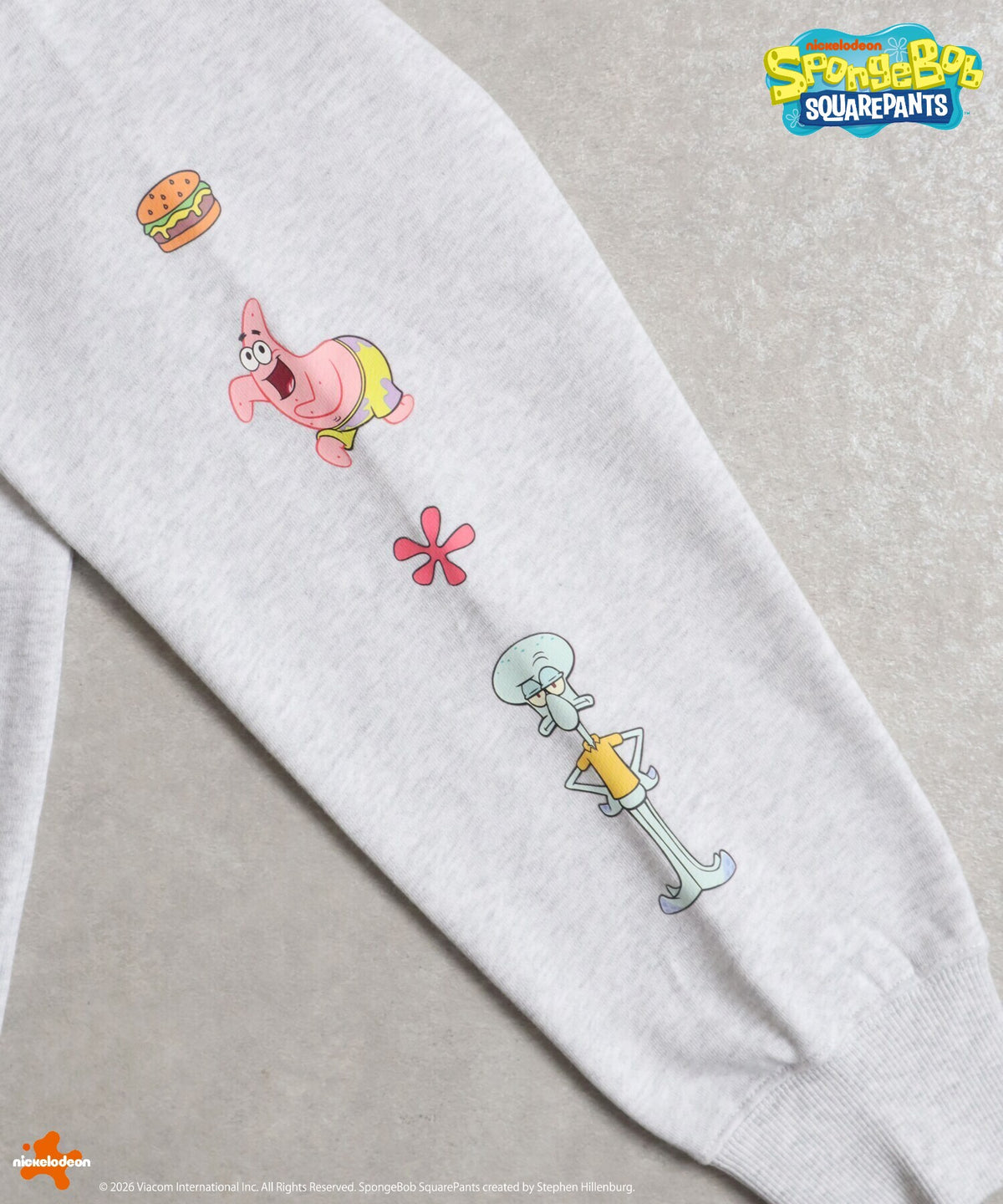 【スポンジ・ボブ】サガラ刺繍　袖プリントスウェット