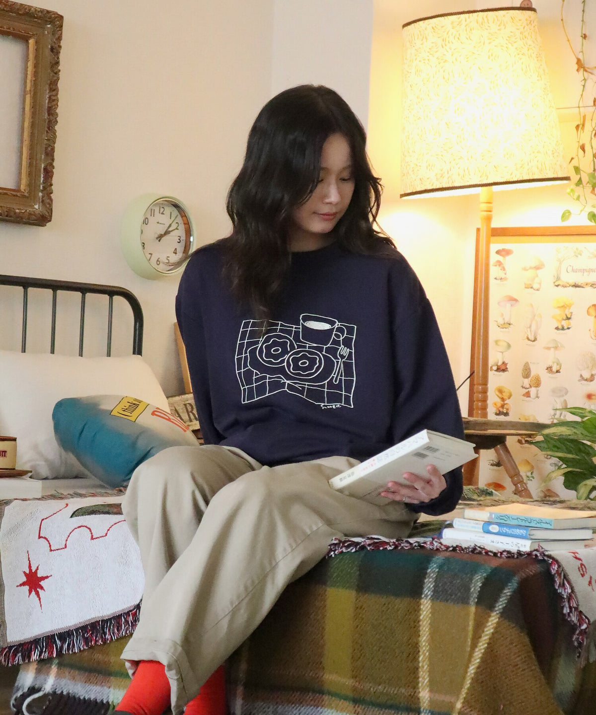 ドーナツ刺繍スウェット
