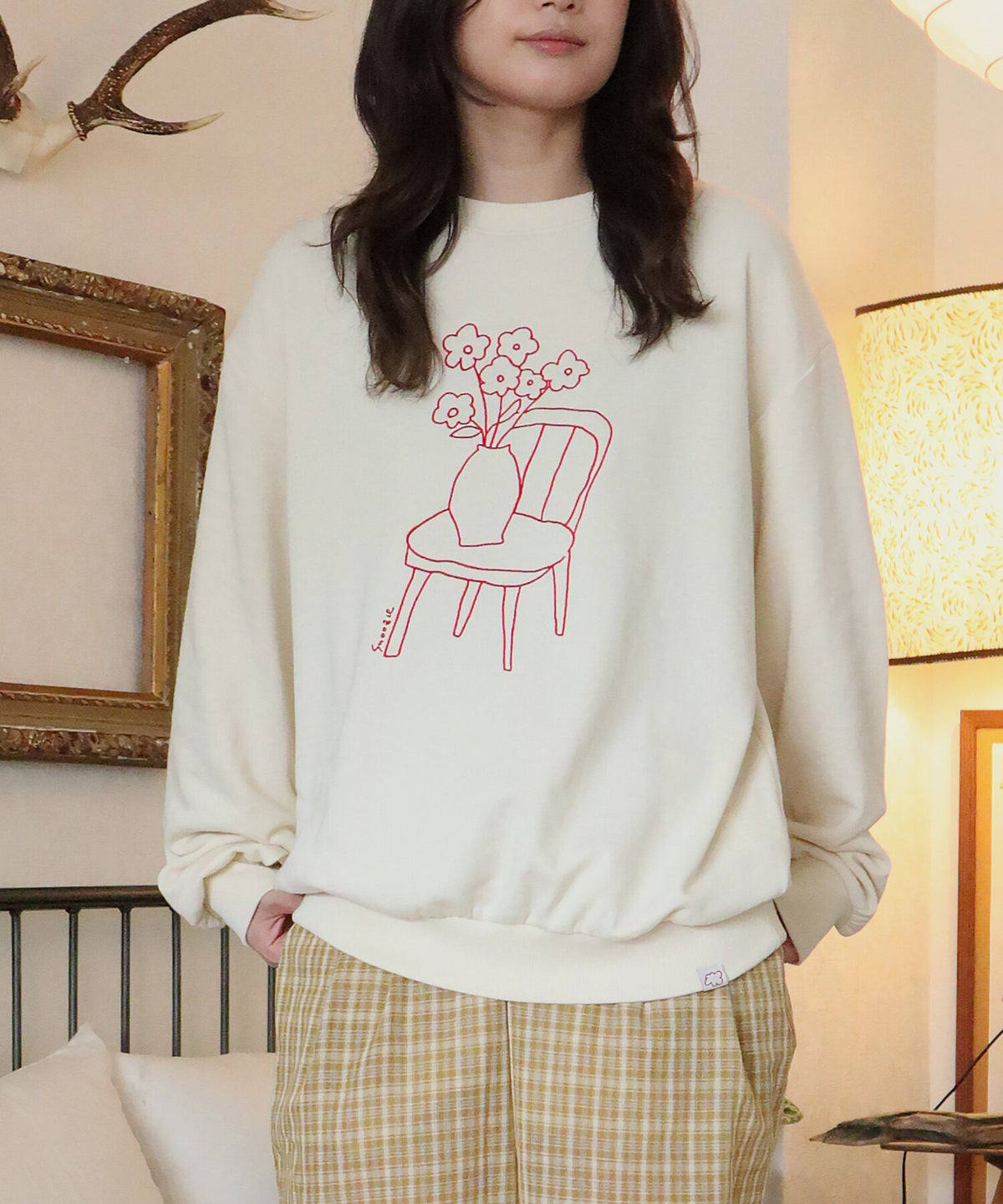 フラワー刺繍スウェット