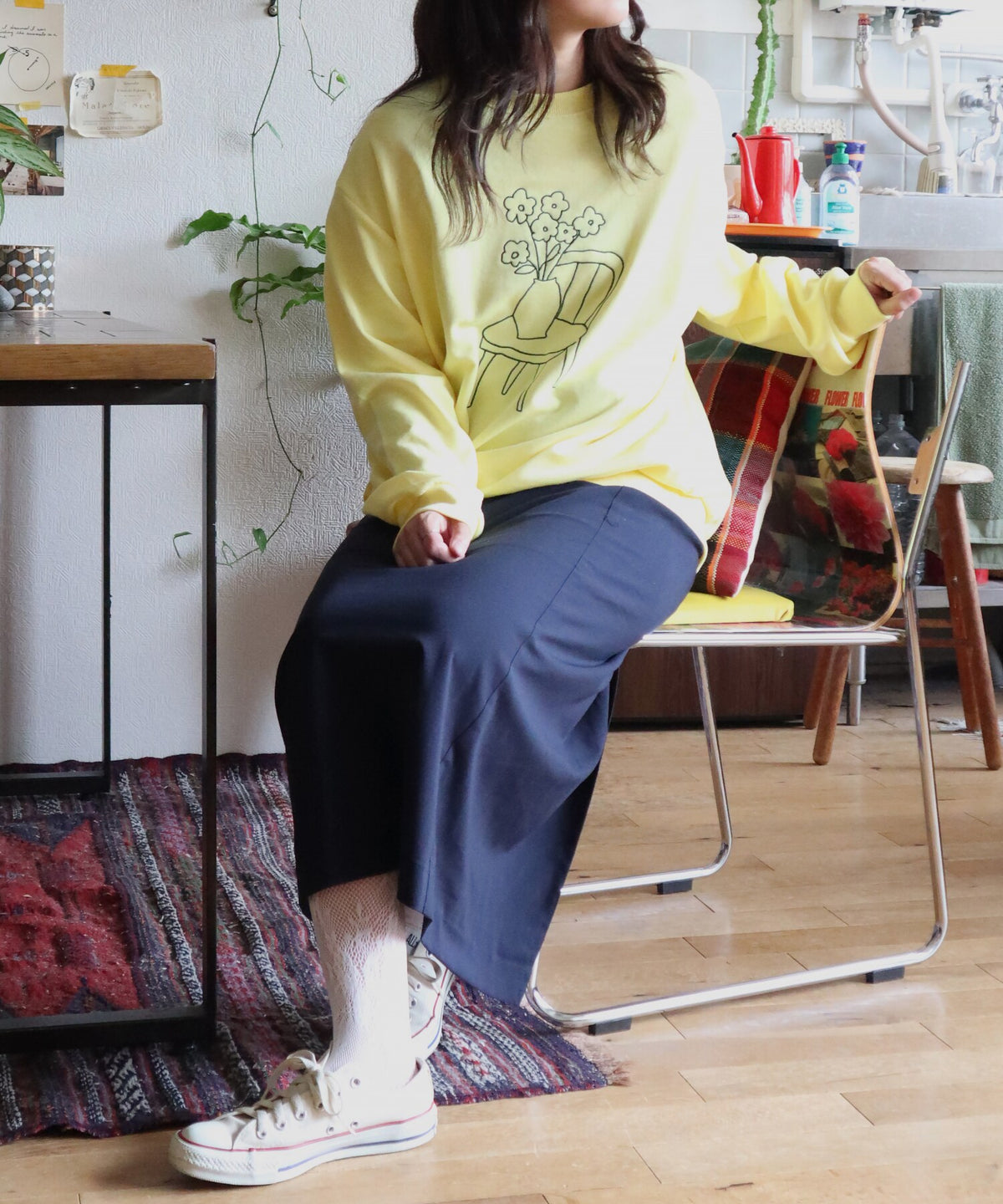 フラワー刺繍スウェット