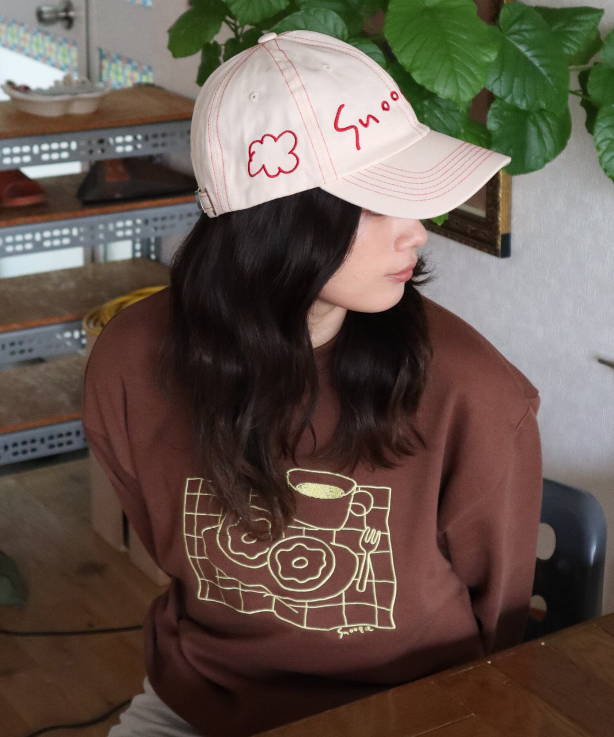 ロゴ刺繍キャップ