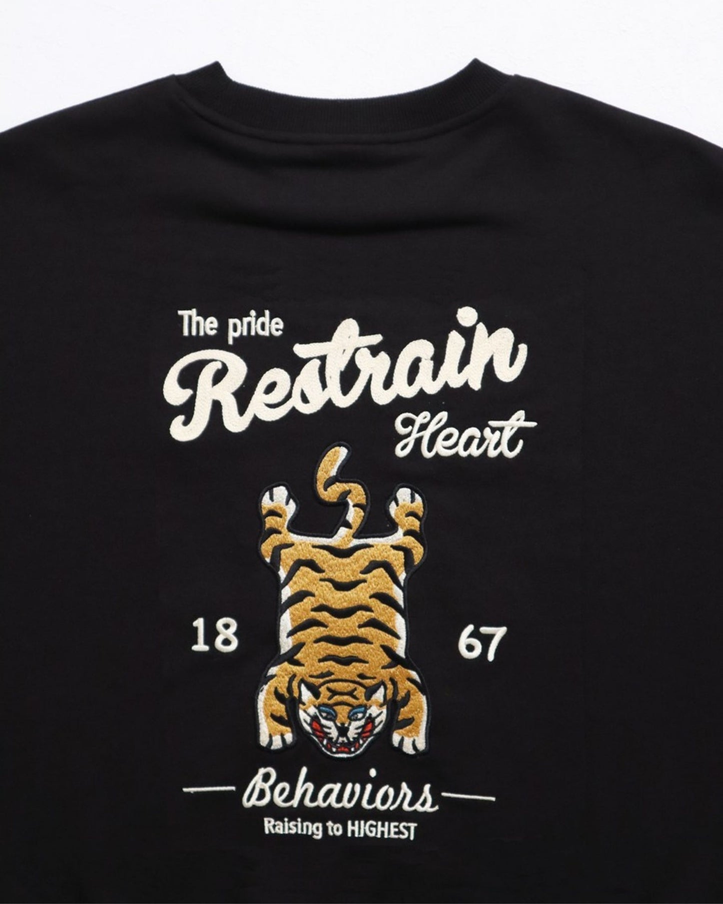 チベタンラグスウェット　タイガー柄