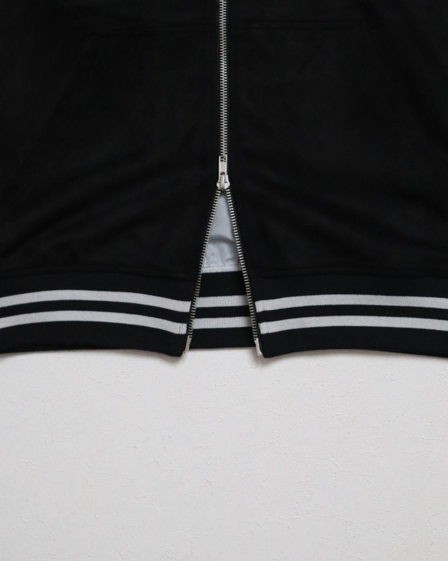 Satin Line Jacket / フェイクスウェードZIPパーカー