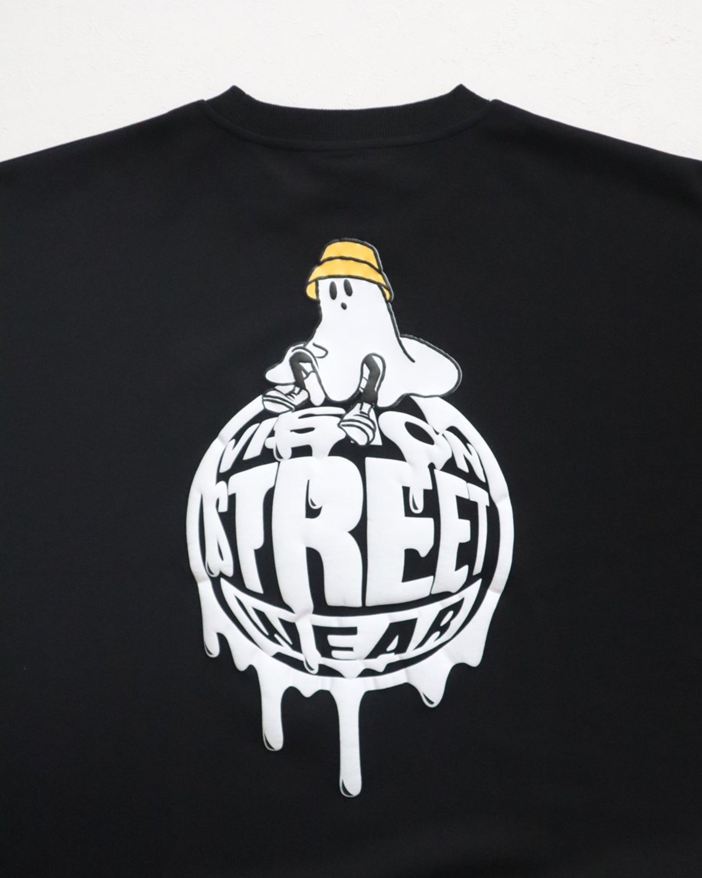 Ghost circle logo CN