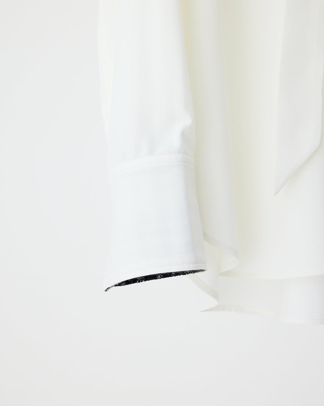 【LOILE】Bow tie shirts